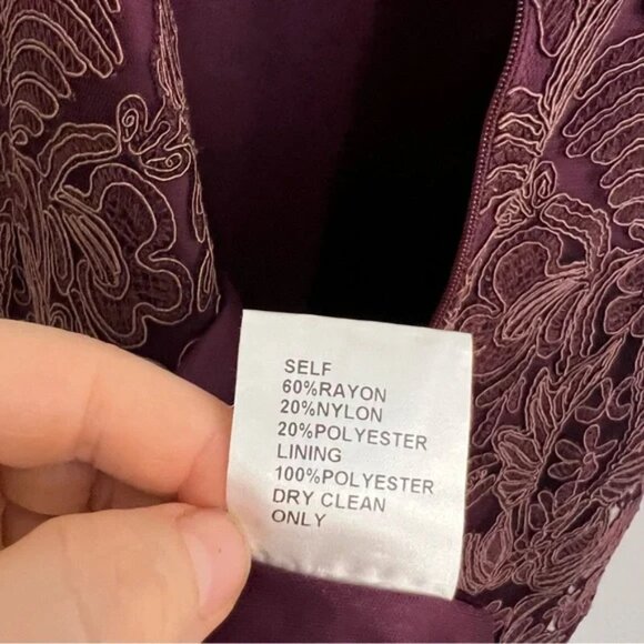 Tadashi Shoji Burgundy Corded Embroidery On Tulle Cap Sleeve Sheath Dress SZ 10 - Picture 6 of 9